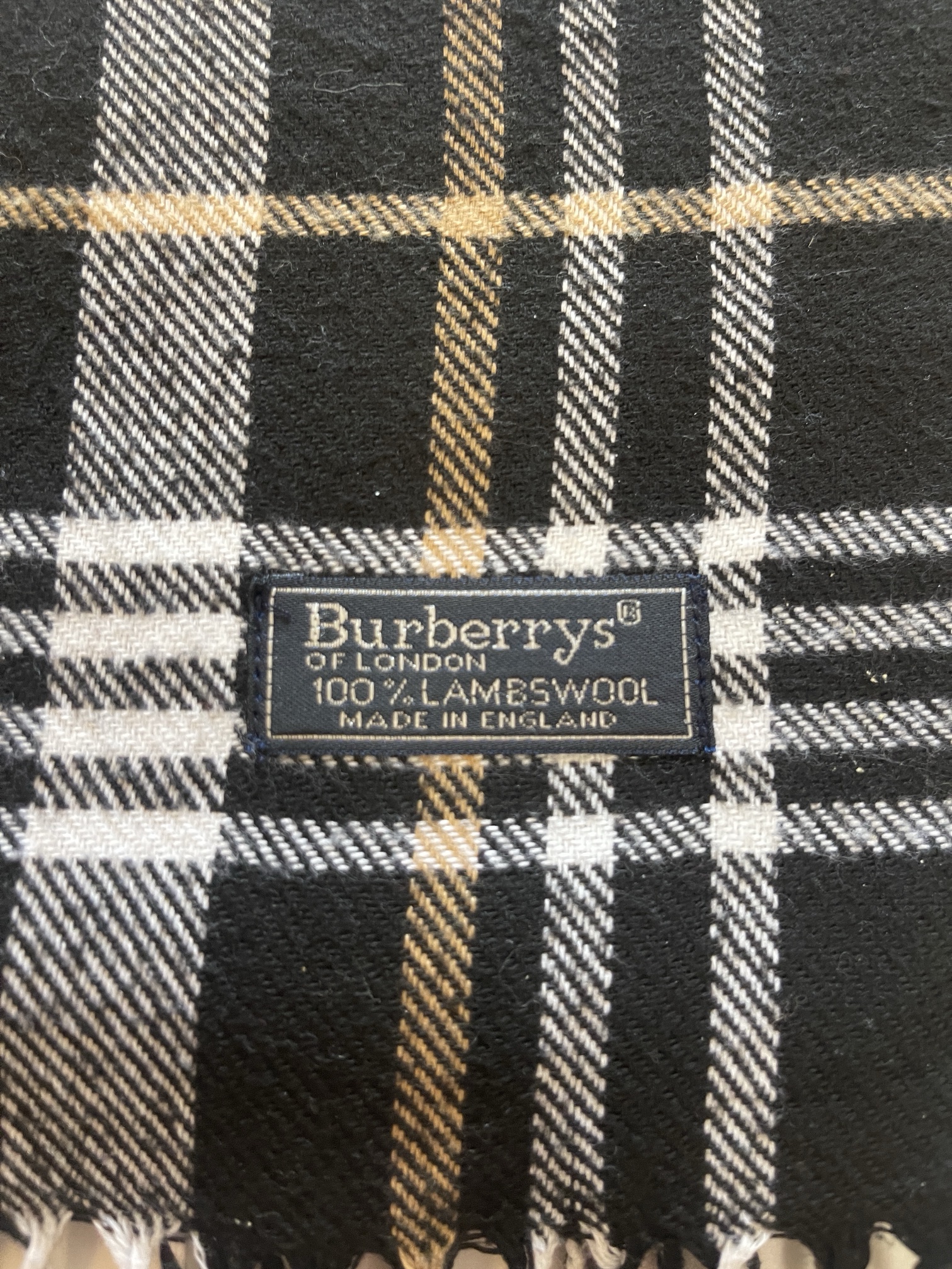 Burberrys of London Vintage Schal – Schwarz kariert, Lammwolle – Foto 3