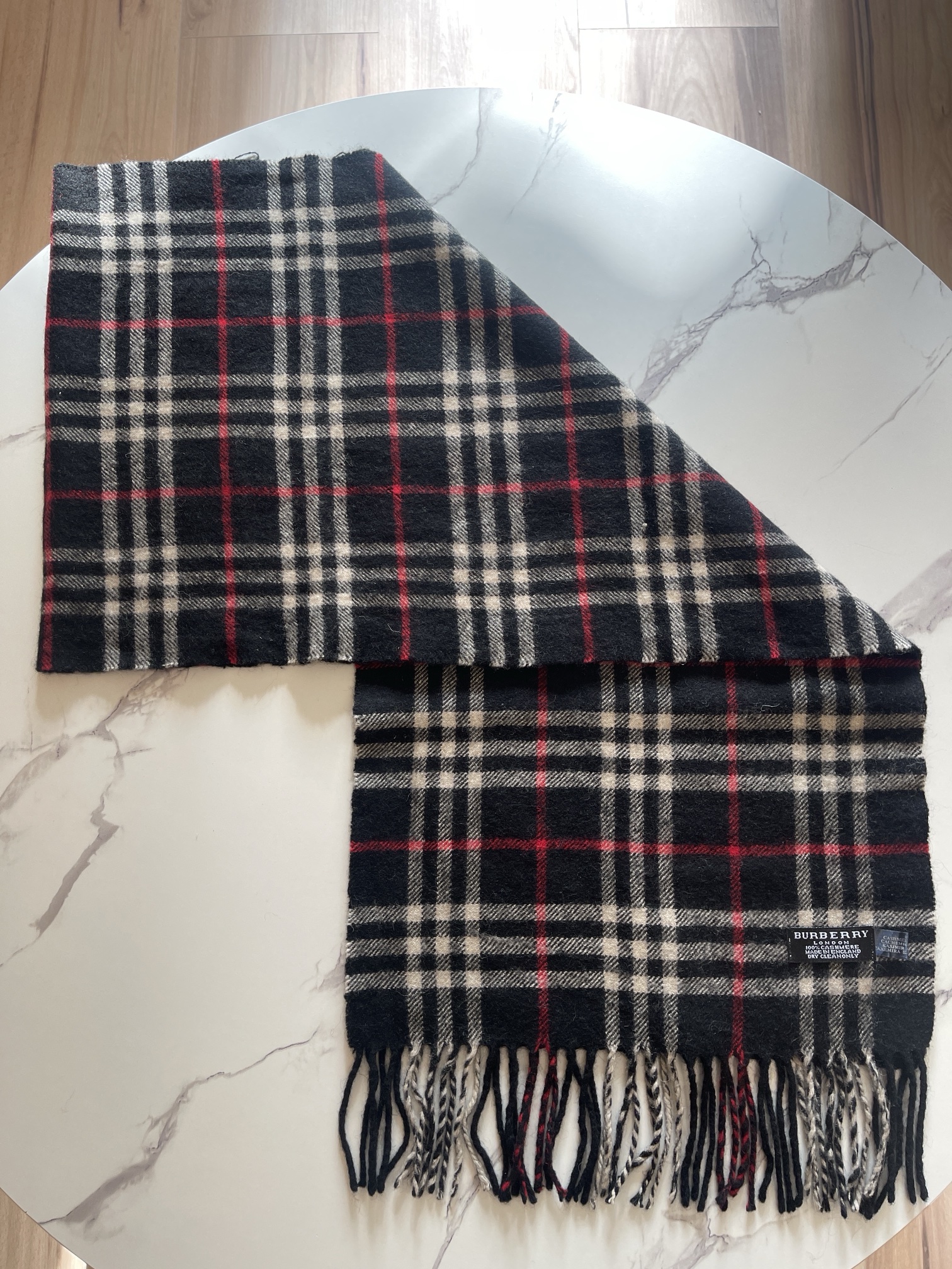 Burberry London Vintage Schal – Schwarz kariert, Kaschmir – Foto 2